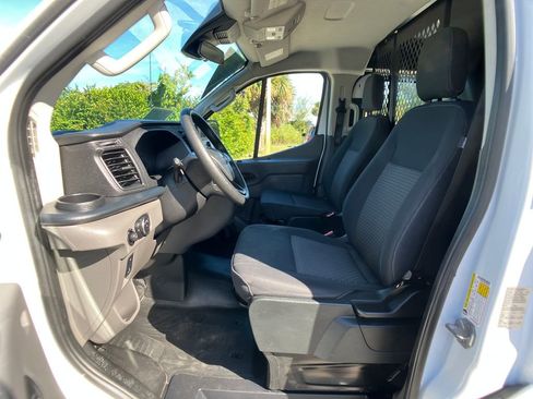 Certified 2024 Ford Transit 250 Low Roof w/ Exterior Upgrade Package image 28