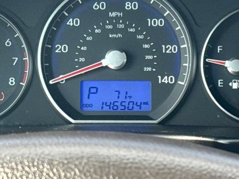 Used 2012 Hyundai Santa Fe SE AWD/4WD image 16