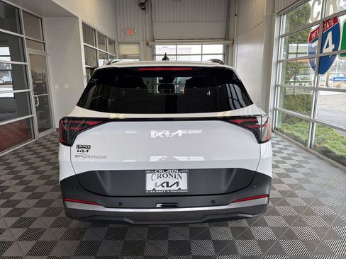 New 2026 Kia Sportage EX image 5