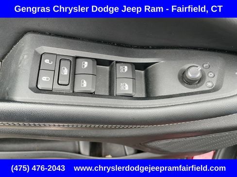 Certified 2023 Jeep Grand Cherokee Limited w/ Luxury Tech Group II AWD/4WD image 39