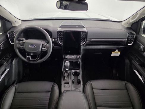 Used 2025 Ford Ranger Lariat w/ Chrome Accent Package AWD/4WD image 23