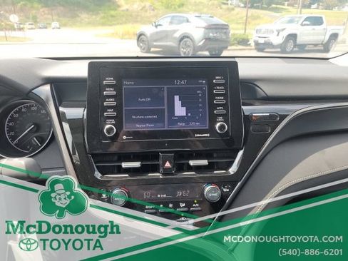 Used 2024 Toyota Camry SE FWD image 16