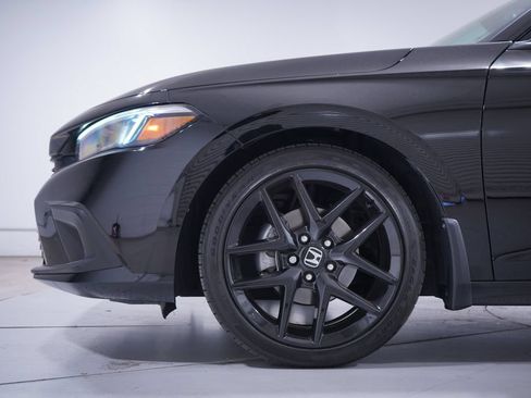 Used 2024 Honda Civic Sport image 2