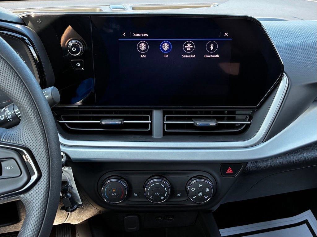 New 2026 Chevrolet Trax LS w/ LS Convenience Package FWD image 15