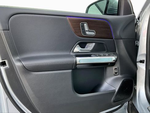 New 2026 Mercedes-Benz GLB 250 image 15