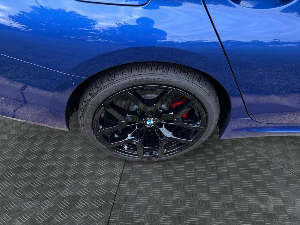 New 2026 BMW 330i xDrive Sedan w/ M Sport Package AWD/4WD image 23