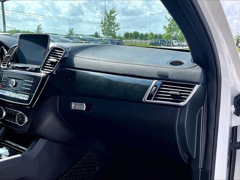 Used 2019 Mercedes-Benz GLE 43 AMG 4MATIC Coupe image 17