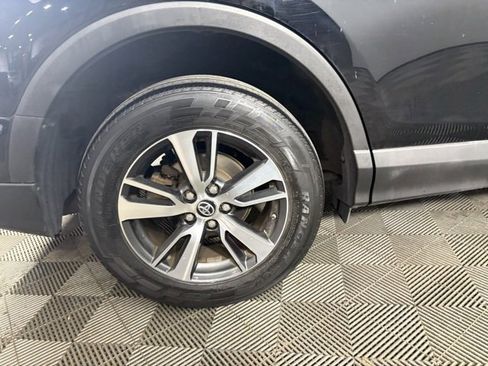 Used 2016 Toyota RAV4 XLE image 25