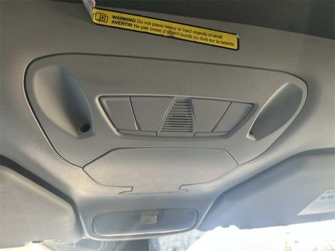 Used 2022 Ford Transit Connect XL image 30