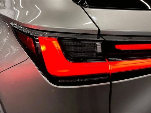 Used 2024 Lexus NX 250 FWD image 28