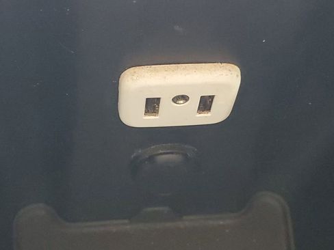 Used 2019 Buick Envision Essence image 33