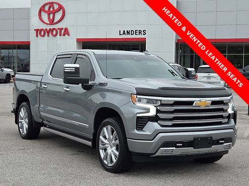 Used 2024 Chevrolet Silverado 1500 High Country w/ High Country Premium Package AWD/4WD image 1