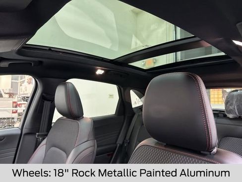 New 2025 Ford Escape ST-Line w/ Tech Pack #1 image 32