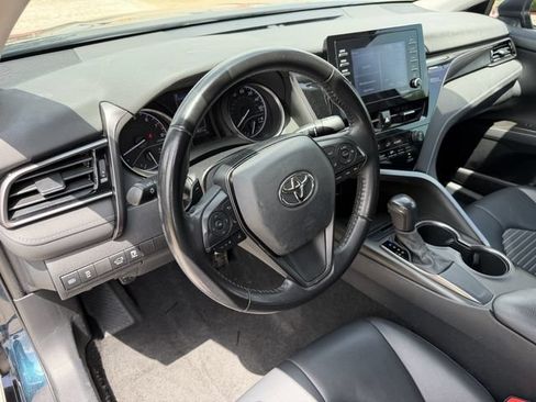 Used 2021 Toyota Camry SE FWD image 8