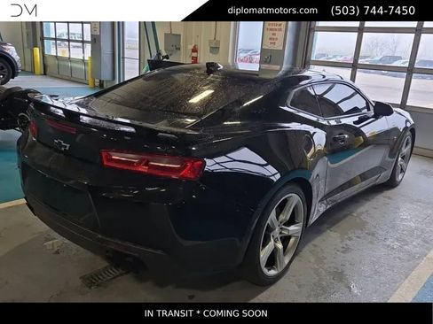 Used 2018 Chevrolet Camaro SS image 4