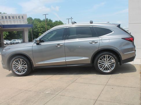 Used 2023 Acura MDX SH-AWD w/ Advance Package image 7