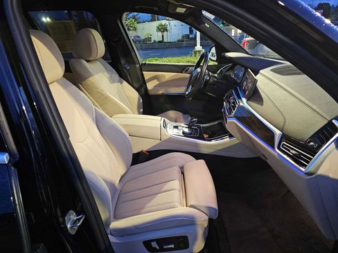 Used 2021 BMW X5 xDrive40i w/ Convenience Package image 11