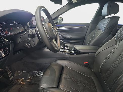 Used 2021 BMW M550i xDrive w/ Executive Package image 14