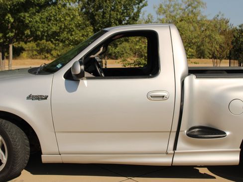 Used 2000 Ford F150 Lightning RWD image 28
