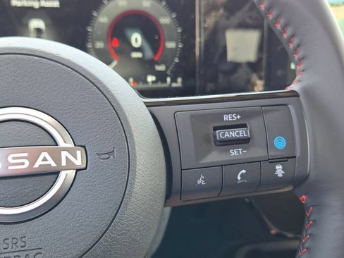 Used 2026 Nissan Kicks SR AWD/4WD image 28