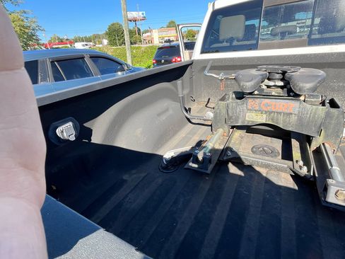 Used 2016 RAM 2500 Laramie image 10