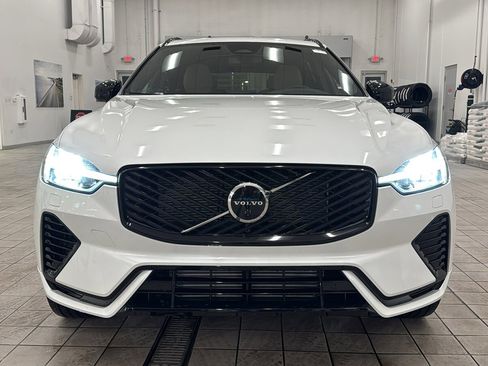 New 2026 Volvo XC60 T8 Plus w/ Protection Package Premier image 10