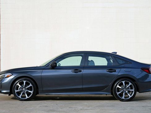 Used 2026 Honda Civic FWD Hybrid Sedan image 8