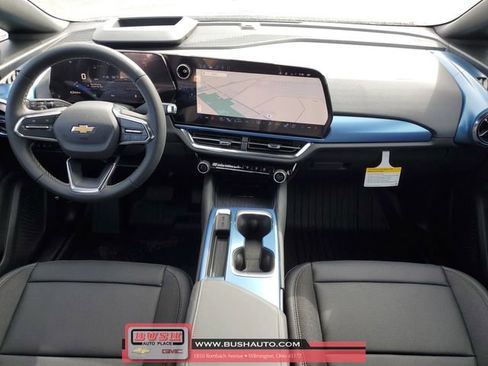 New 2026 Chevrolet Equinox EV LT image 9