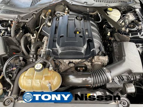 Used 2017 Ford Mustang Premium RWD image 10