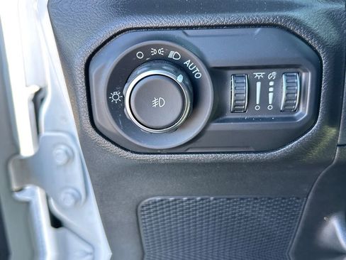 Used 2021 Jeep Wrangler Unlimited Sahara image 25