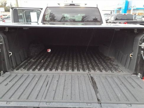 Used 2023 Toyota Tundra SR5 w/ SR5 Convenience Package AWD/4WD image 13