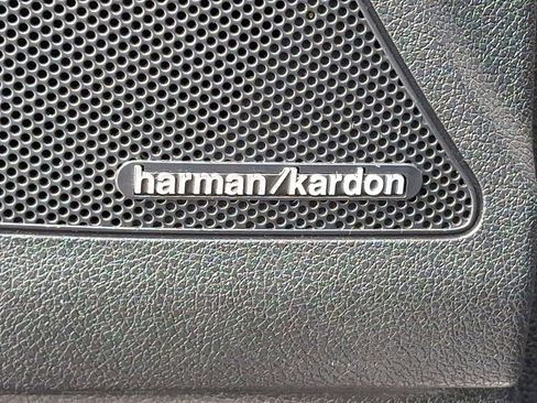 Used 2019 Kia Sorento EX w/ EX Touring Package image 31