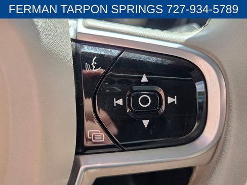 Used 2020 Volvo XC90 T6 Momentum AWD/4WD image 19