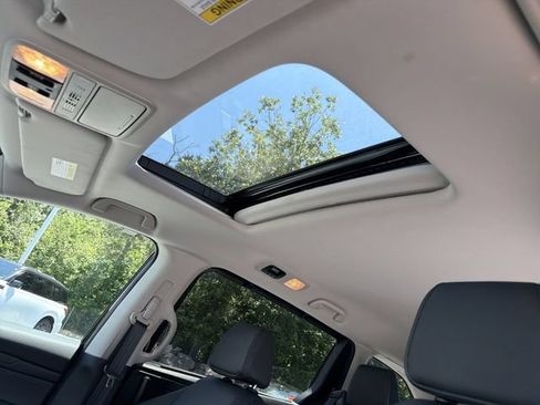 Used 2025 Honda Odyssey EX-L image 26