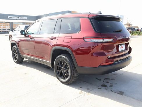 New 2025 Jeep Grand Cherokee L Altitude image 24