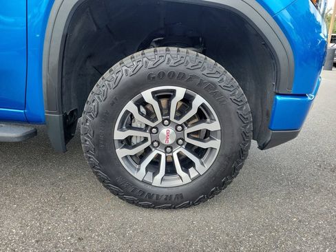 Used 2023 GMC Sierra 1500 AT4 w/ AT4 Premium Package AWD/4WD image 6