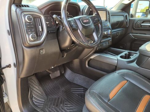 Used 2023 GMC Sierra 2500 AT4 w/ AT4 Premium Plus Package AWD/4WD image 2