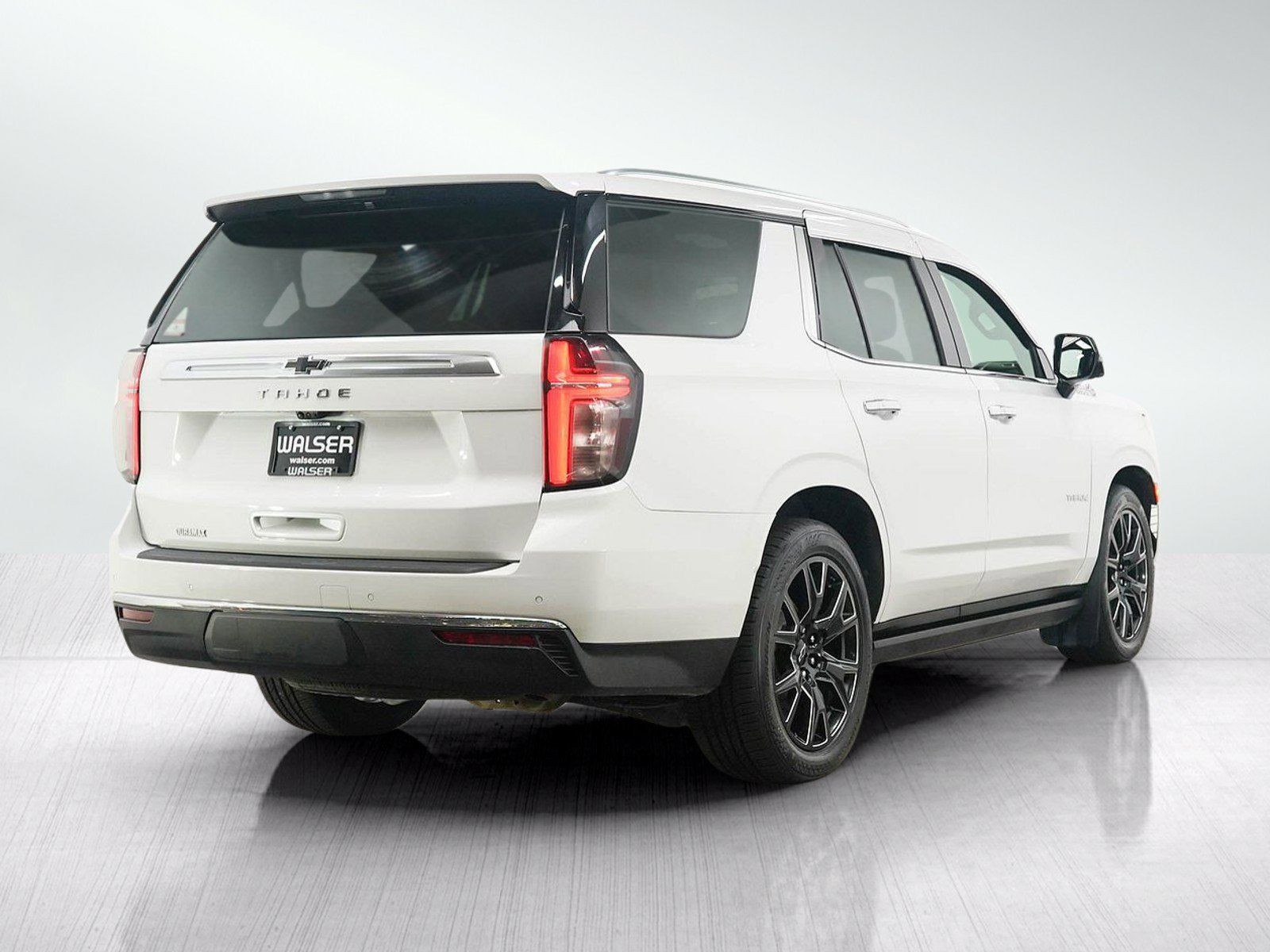 Used 2023 Chevrolet Tahoe High Country AWD/4WD image 5