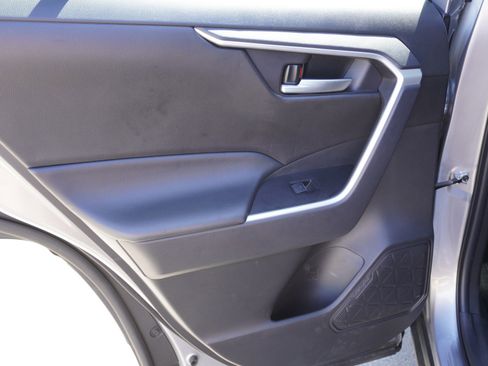 Used 2025 Toyota RAV4 XLE w/ Convenience Package FWD image 12