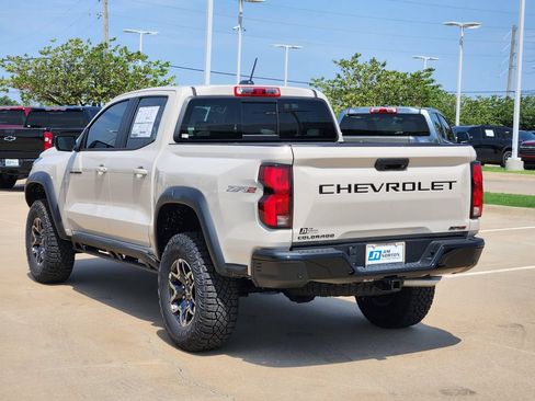 New 2026 Chevrolet Colorado ZR2 w/ Technology Package AWD/4WD image 4