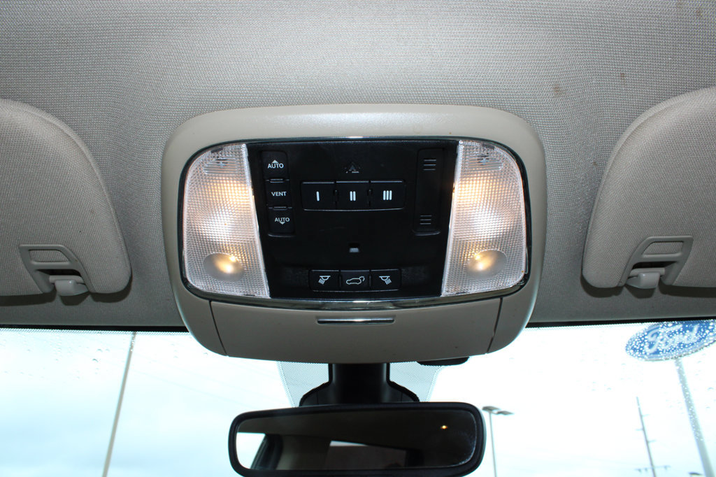 Used 2017 Jeep Grand Cherokee Limited AWD/4WD image 29