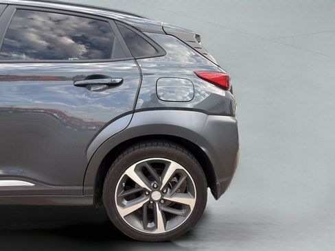 Used 2020 Hyundai Kona Limited FWD image 12