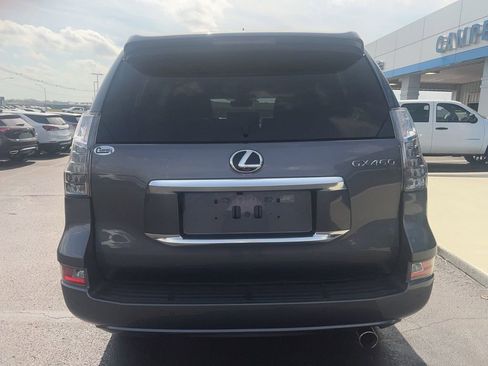 Used 2022 Lexus GX 460 w/ Accessory Package AWD/4WD image 9