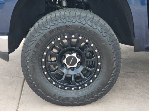 Used 2019 Chevrolet Silverado 1500 LT w/ All-Star Edition RWD image 35