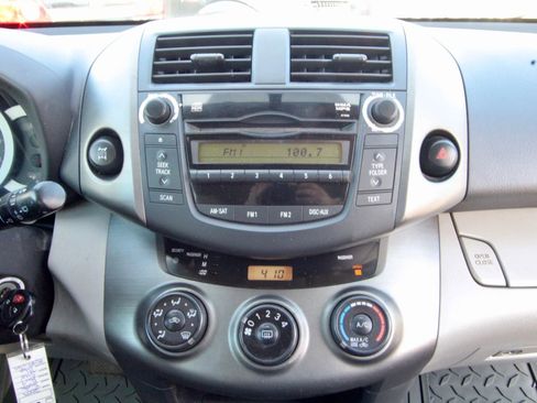 Used 2009 Toyota RAV4 4WD image 19