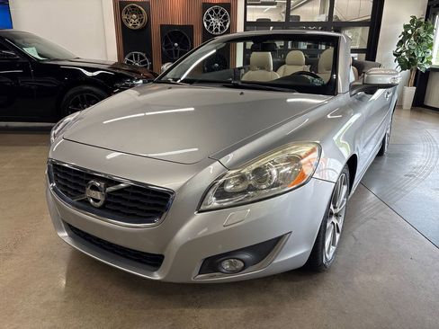 Used 2013 Volvo C70 T5 FWD image 2
