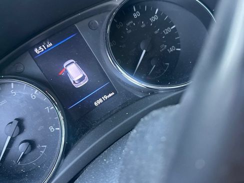 Used 2020 Nissan Rogue SL w/ Premium Package FWD image 8