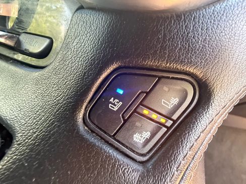 Used 2015 GMC Yukon SLT w/ HD Trailering Package image 45