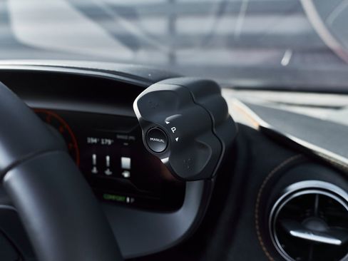 Used 2024 McLaren 750S Spider image 61