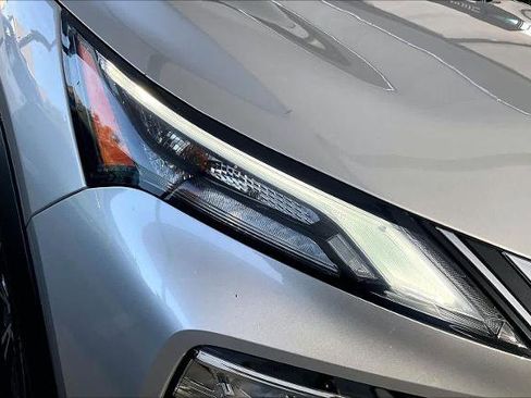 Certified 2023 Nissan Rogue SV image 26